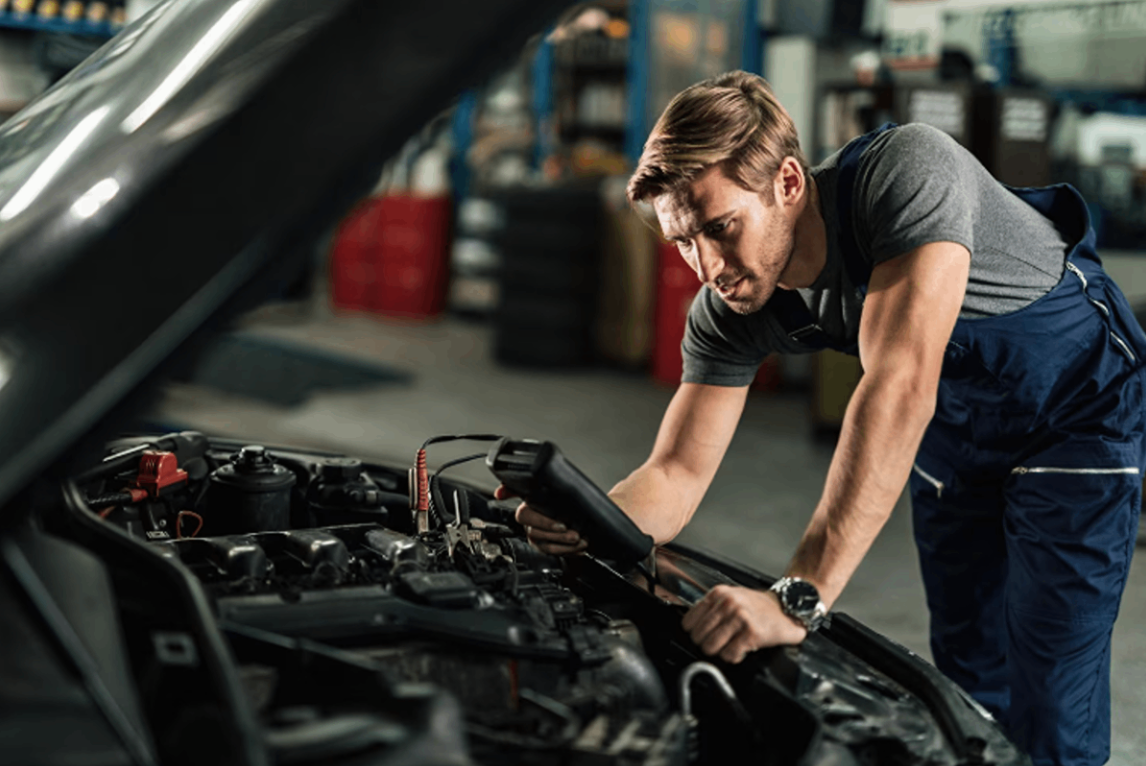 Read more about the article How to Tell If Your Car Battery Is Dying: Key Warning Signs